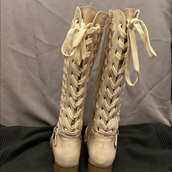 Lace Up Boots - Picture 4 of 8